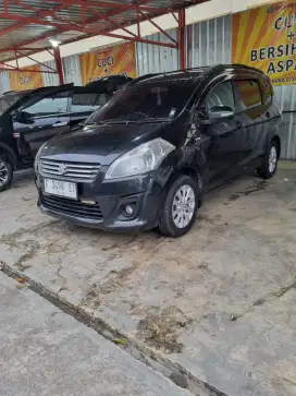 Ertiga GX matic 2015