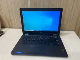 Laptop Dell Latitude 7270 Core i7 GEN 6 RAM 8/256GB Minus Dikit! M-EC