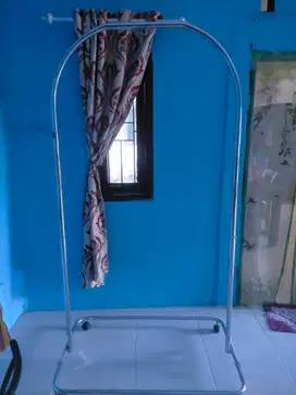 Gantungan ayunan bayi