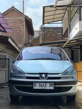 Peugeot 807 2004