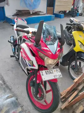 Honda CBR 150 2013
