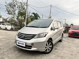 Honda Freed 1.5 E Bensin AT 2011