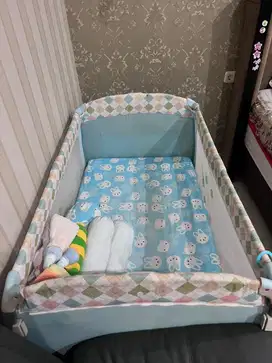Tempat tidur bayi baby elle blue size big