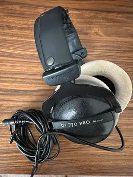 Headphone Monitor Beyerdynamic DT770 pro asli dari Jerman