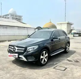 Mercedes Benz GLC 250 Tahun 2017 Automatic Hitam Metalik