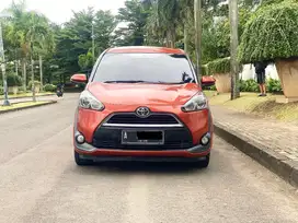 Toyota Sienta V 2016