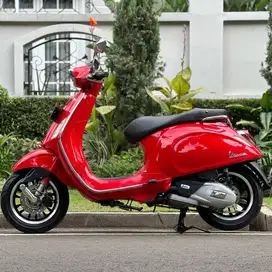 Piaggio Vespa Sprint IGET ABS FACELIFT 150 ie tahun 2019 warna MERAH V