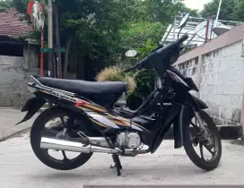 Supra V motor antik langka