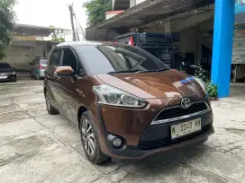 TOYOTA SIENTA 1.5 V 2016 MATIC