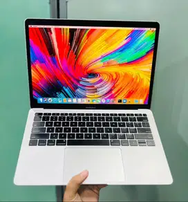 MACBOOK AIR 13 INC 2019 CORE I5 RAM 8GB/128GB D-DC