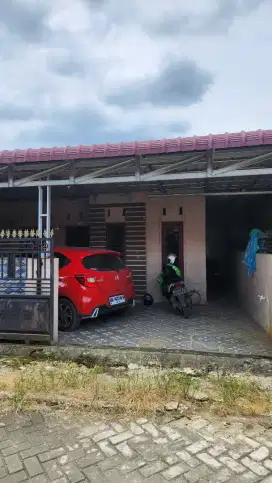 Rumah di kontrak