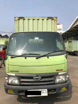 HINO DUTRO -2017 (1) SOLAR