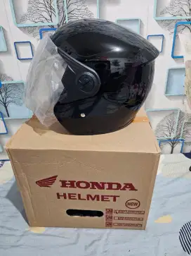 helm baru buka dus