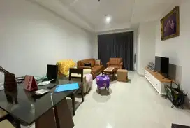 Disewakan Apartemen Grand Madison, 3+1BR Semi Furnished Luas 99,4m2