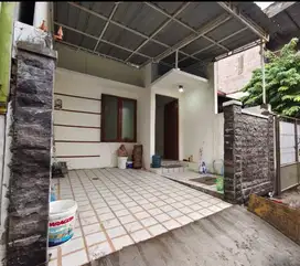 Rumah Minimalis INCLUDE PERABOT Di Perumahan Putra Bangsa Surabaya