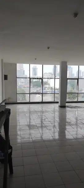 Strategis 4 Lantai Jalan Raya Cideng Barat Tnh Abang Jatibaru