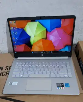 Laptop Hp 14s-dq2614TU Core i3 gen 11
Ram 8 SSD 512