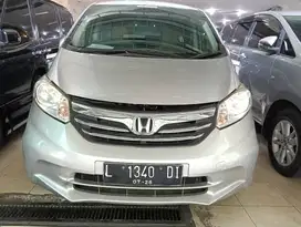 HONDA FREED E PSD AT TAHUN 2013