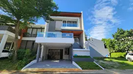 DIJUAL RUMAH 3 LANTAI THE GREEN BSD