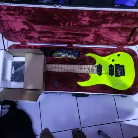 Jual Gitar Ibanez Prestige RG752M  (Japan) + Laney IRT Loud pedal