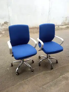 Kursi kantor hidrolik