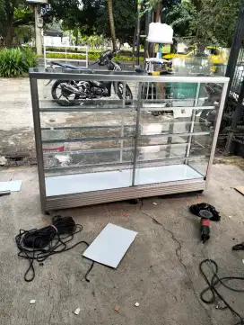 Etalase seken 1,8m/cod