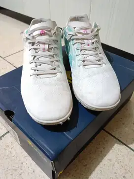 Sepatu Futsal Mills Xenon IN - Second Berkualitas!