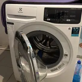 Preloved mesin cuci bekas electrolux 9kg