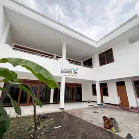 Disewakan Rumah Bagus Terawat di Kertajaya Indah