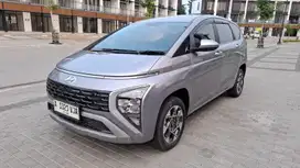 Hyundai Stargezer Prime at 2023 KM 7400 perak