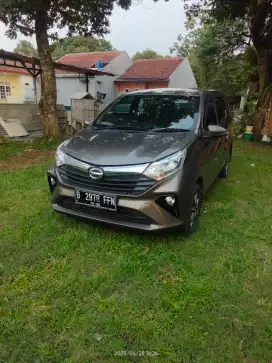 Dijual Sigra Type R Deluxe 2020