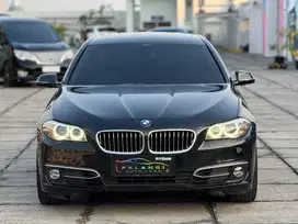 MOBIL KECE!! BMW 520i LUXURY LCi 2017 KM 3x.xxx FULL RECORD GASS!!