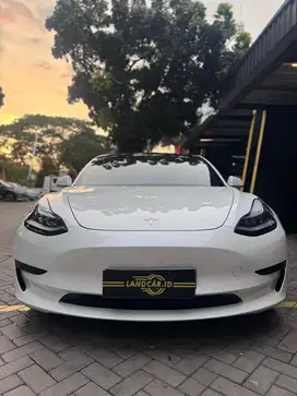 Tesla Model 3 2000 Listrik