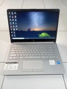 Laptop hp super slim ddr4 ssd siap pakai