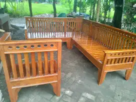 kursi tamu sudut kayu