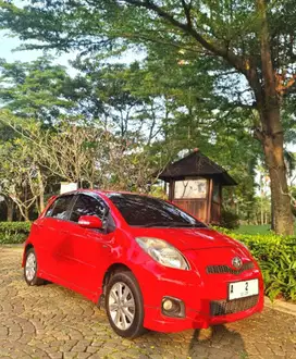 Yaris S Limited 2013 a/t km 121rb rec toyota pjk nov 2025 merah