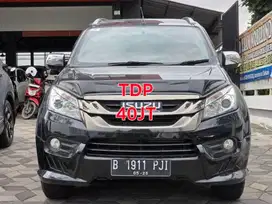 Isuzu MUX Matic Tahun 2015 Kondisi Mulus Terawat Istimewa Seperti Baru