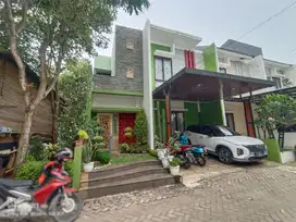 Dijual Cepat Rumah Secondary dalam cluster di Karawaci,Tangerang