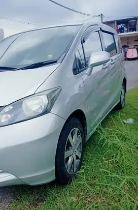 Honda Freed 2009 Bensin