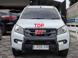 Isuxu MUX Matic Tahun 2017 Kondisi Mulus Terawat Istimewa Seperti Baru