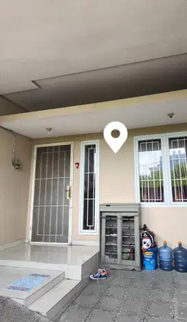 Rumah Taman Surya uk. 5 x 13, 3 lt semi furnished rapi siap huni