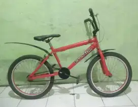 Sepeda BMX Everton UK 20