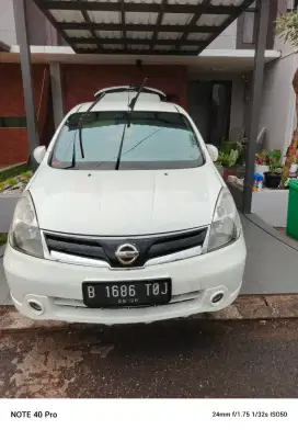 Nissan Livina 2011