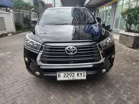TOYOTA. INNOVA. 2.4. G. AT. DSL 21