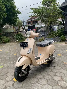 Vespa Lx 125 plat N malang 2012