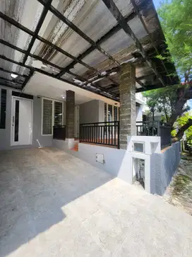 NICE HOUSE EMERALD VIEW BINTARO SEKTOR IX
