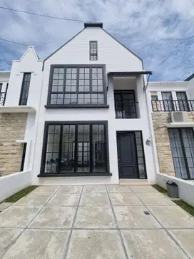 Rumah Mewah 2 Lantai Khas Eropa View Gunung Cicilan 6 Jutaan di Bogor