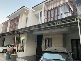 Dijual Rumah Mewah dalam Perumahan Makassar Kota sekitar jalan Aroepal