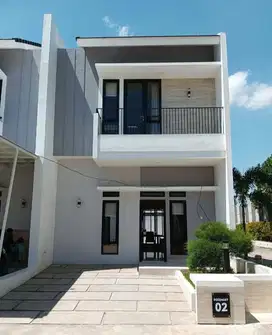 RUMAH 2 LANTAI DI MINASA UPA DEKAT HERTASNING MAKASSAR