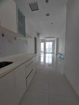 disewakan 2 BR Semi Furnish apartemen grand madison,Tanjung Duren